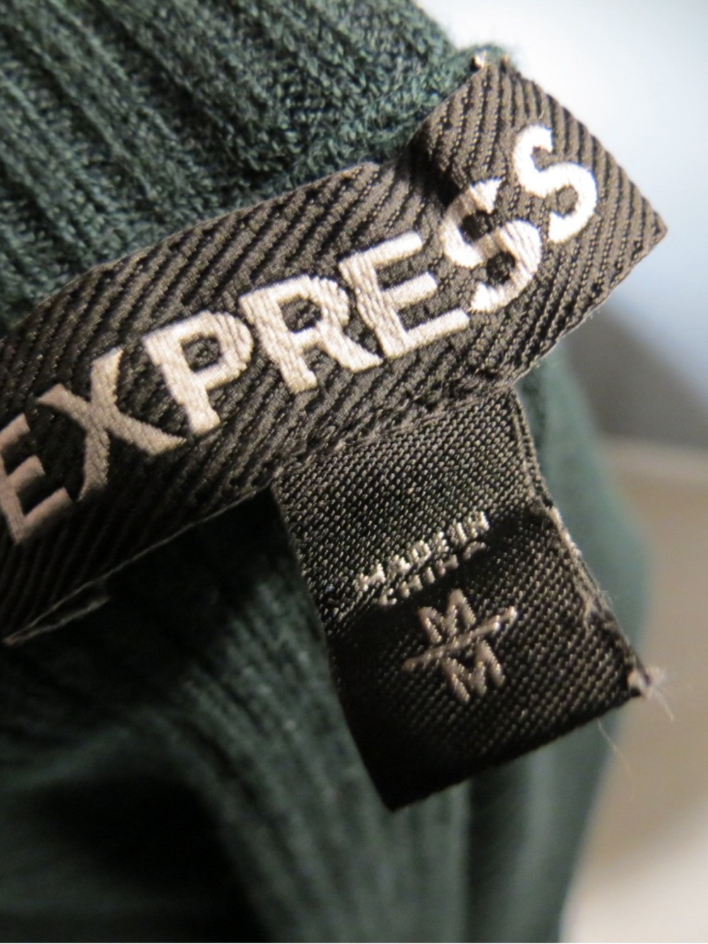 Express Sleeveless Cutout Ribbed Knit Top - Picture 4 of 4